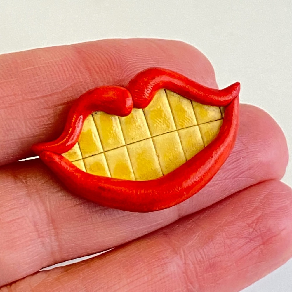 Hand Painted Red Lips Teeth Brooch Pin Signed Retro Pop Art Kitsch Whimsical